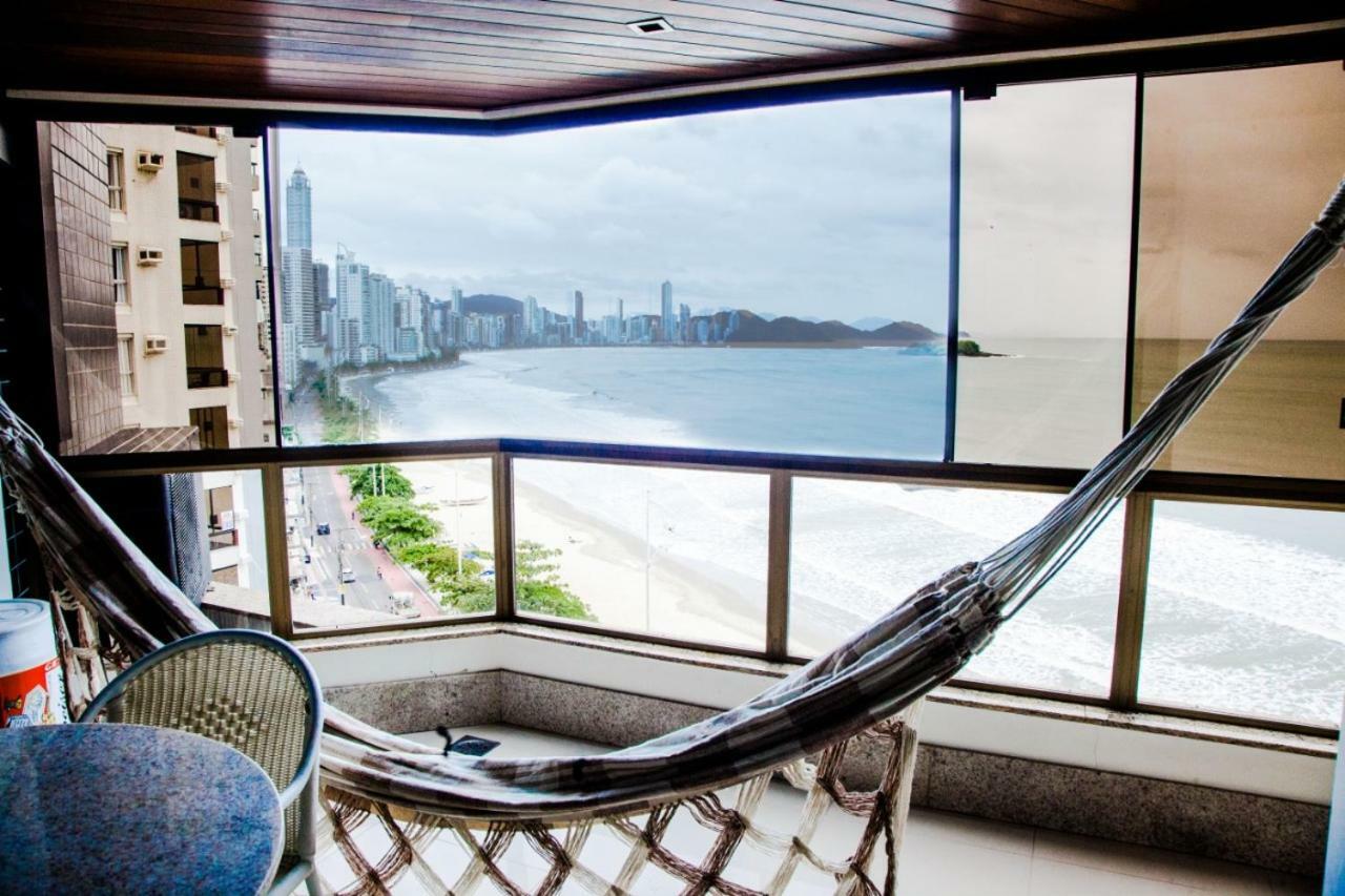Apto Frente Mar Bal Camboriu Pe Na Areia Fantastica E Encantadora Vista Mar Balneario Camboriu Exterior photo